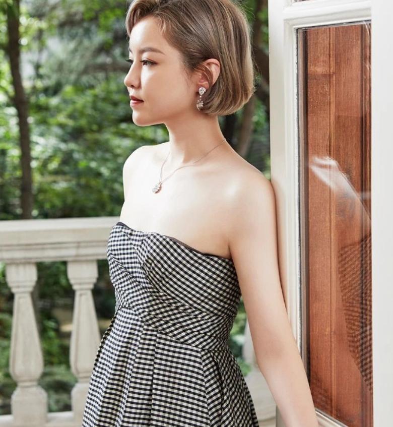 任正非小女儿出道,任正非的小女儿简介