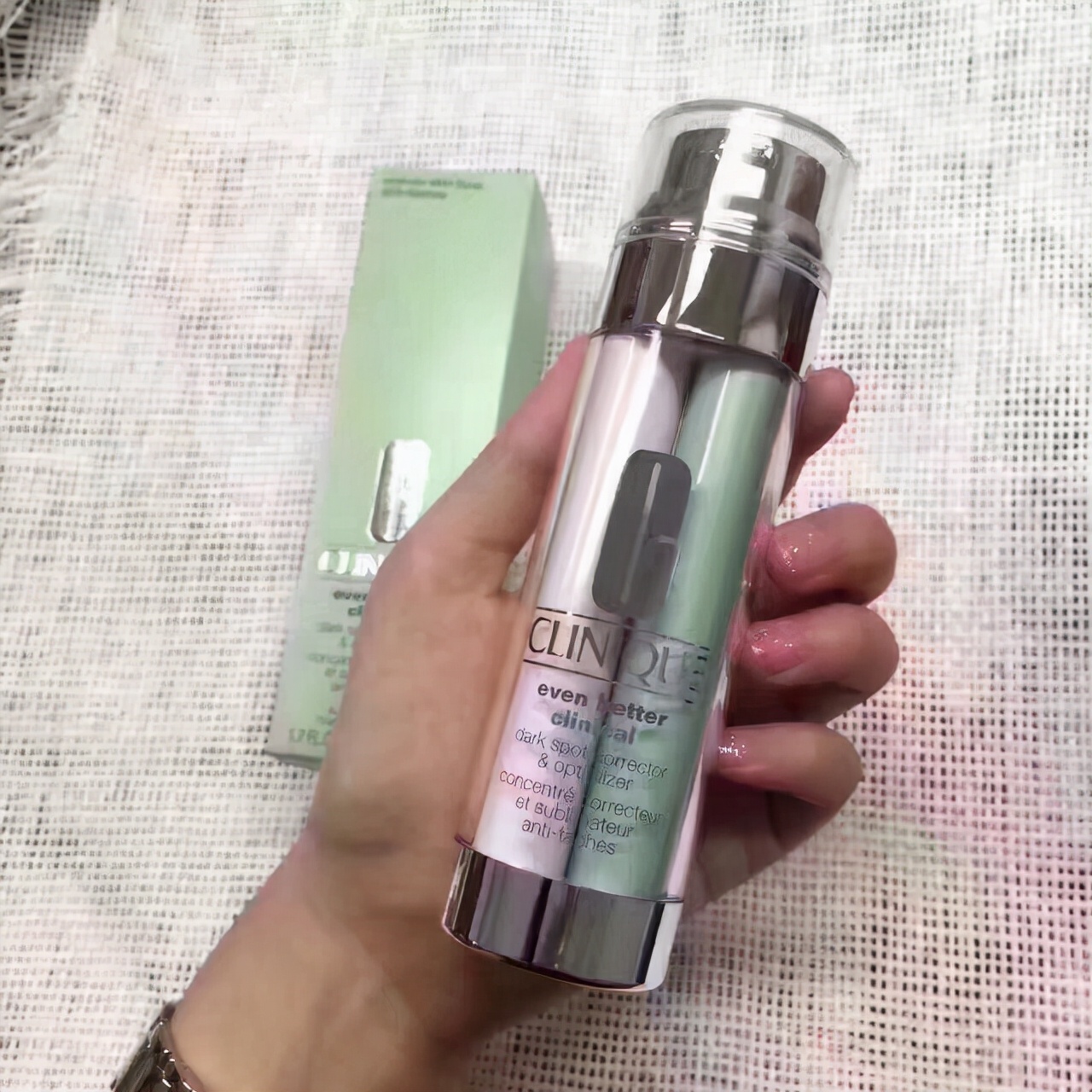 雅诗兰黛哪一款精华抗皱效果最好,雅诗兰黛兰蔻科颜氏哪款淡斑最好