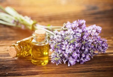 薰衣草精油是怎么用的呢,伊帕尔汗薰衣草精油的正确用法