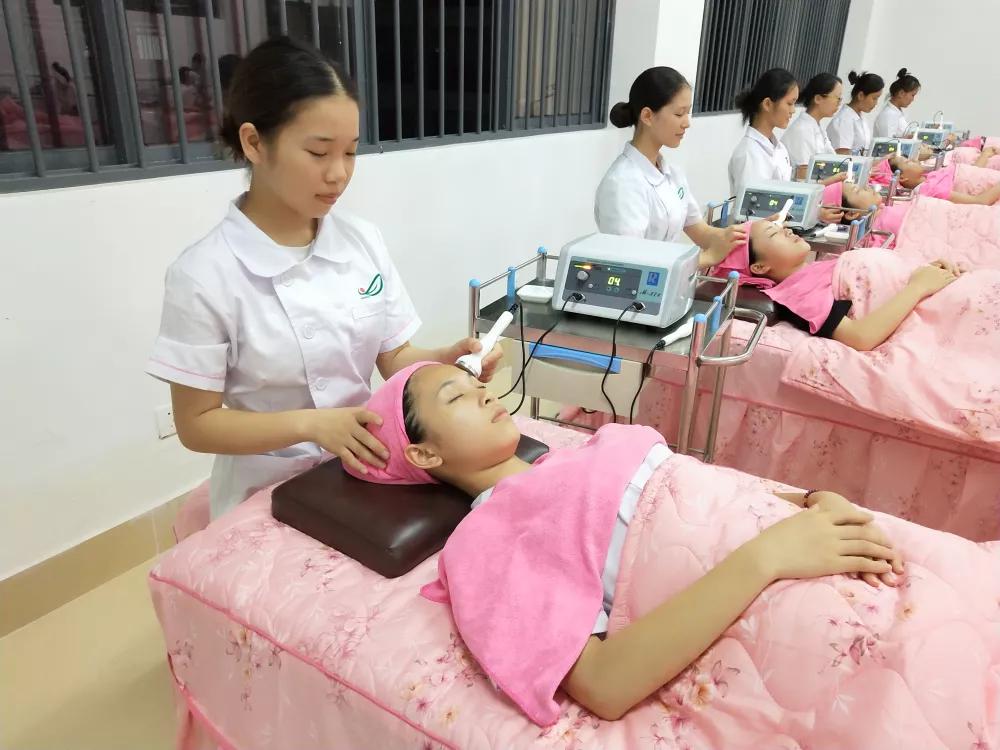 热门职校专业排名前十名,各大中职院校强势专业