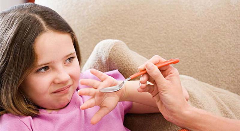 小孩不肯吃药有什么方法解决,小孩不肯吃药有什么妙招