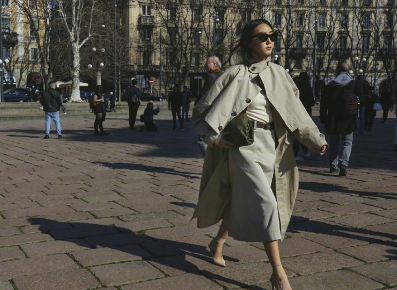 今年的ITBAG，BOTTEGAVENETA的THEPOUCH手拿包必须拥有姓名！