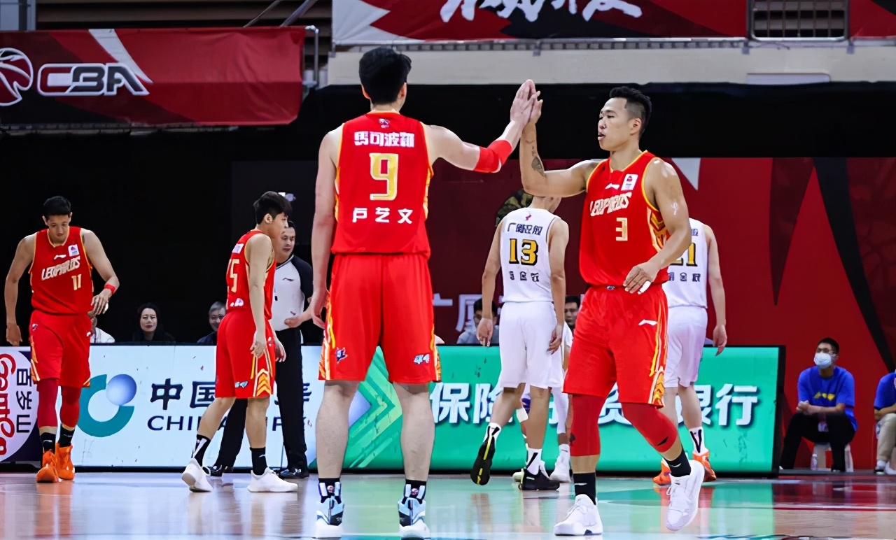 马布里最大的一次被砍5分一板,马布里11分钟砍10分