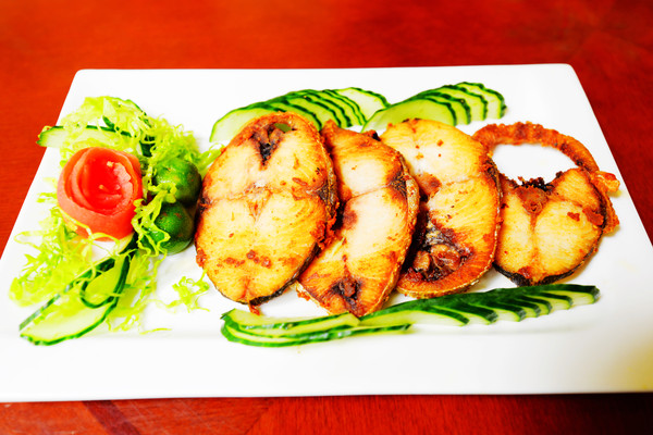 幸亏我来了再不来素材就没了,海南月亮湾的夜晚