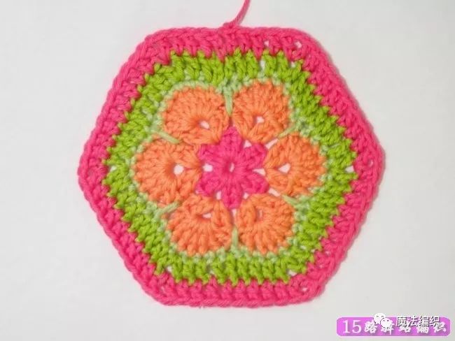 钩针足球教程图解,钩针编织足球的教程