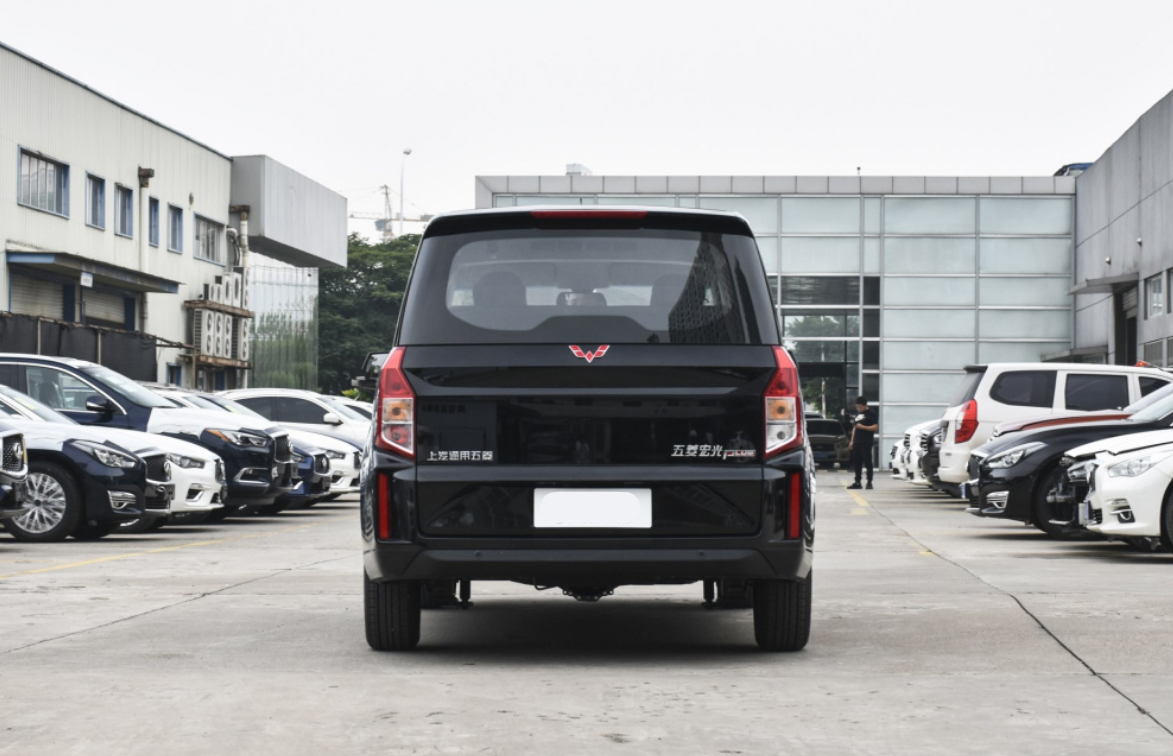 瑞风m3和宏光plus,瑞风m3五菱宏光plus很纠结买哪个