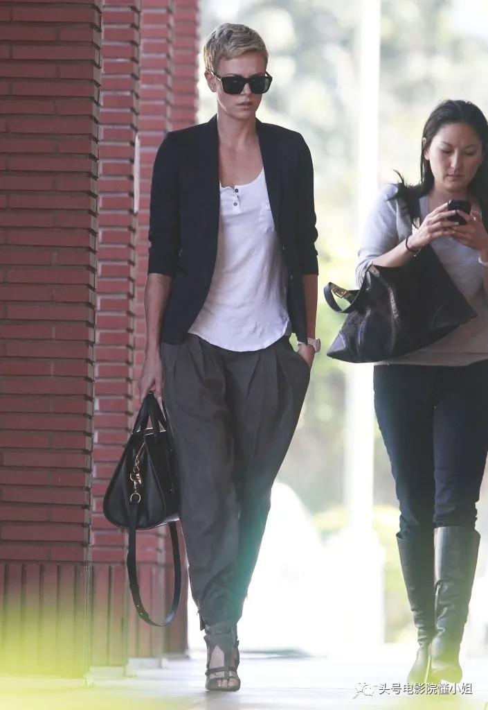 成龙大战汤姆克鲁斯,汤姆汉克斯跟成龙