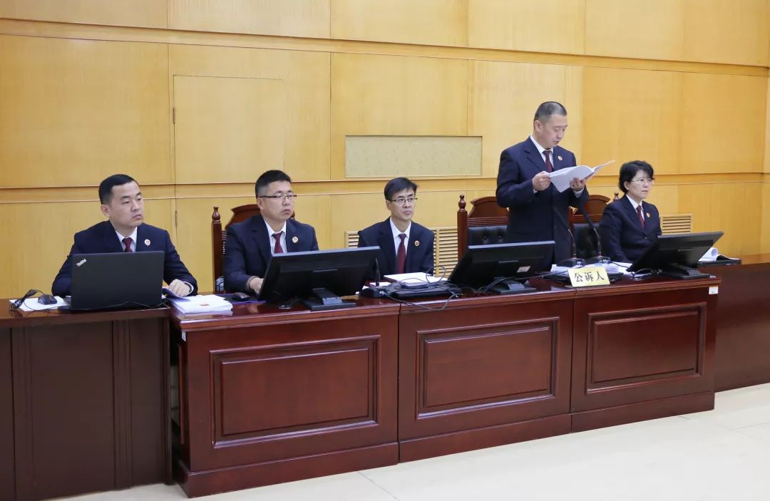 【扫黑除恶】关注!张家口市检察院提起公诉的冯海军等31人涉黑案今日开庭审理