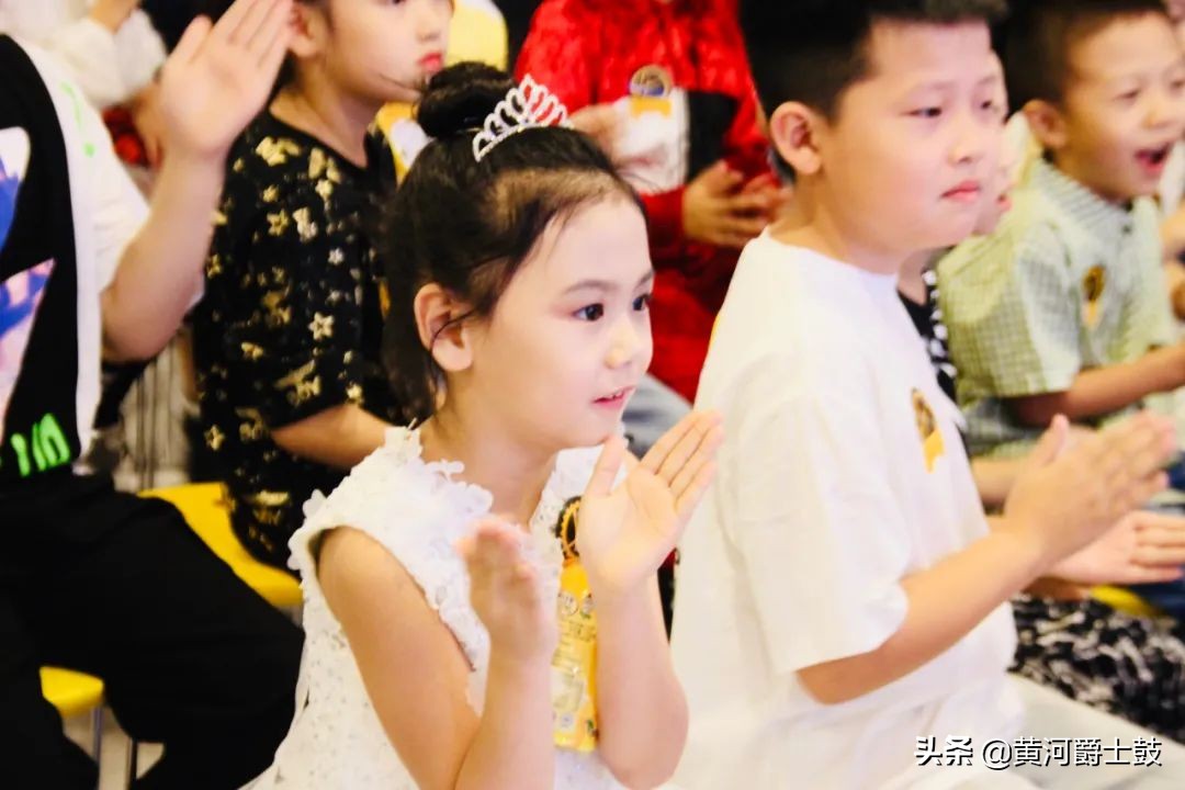 缁嗚鍥藉,缁嗚鑹烘湳鏁欒偛