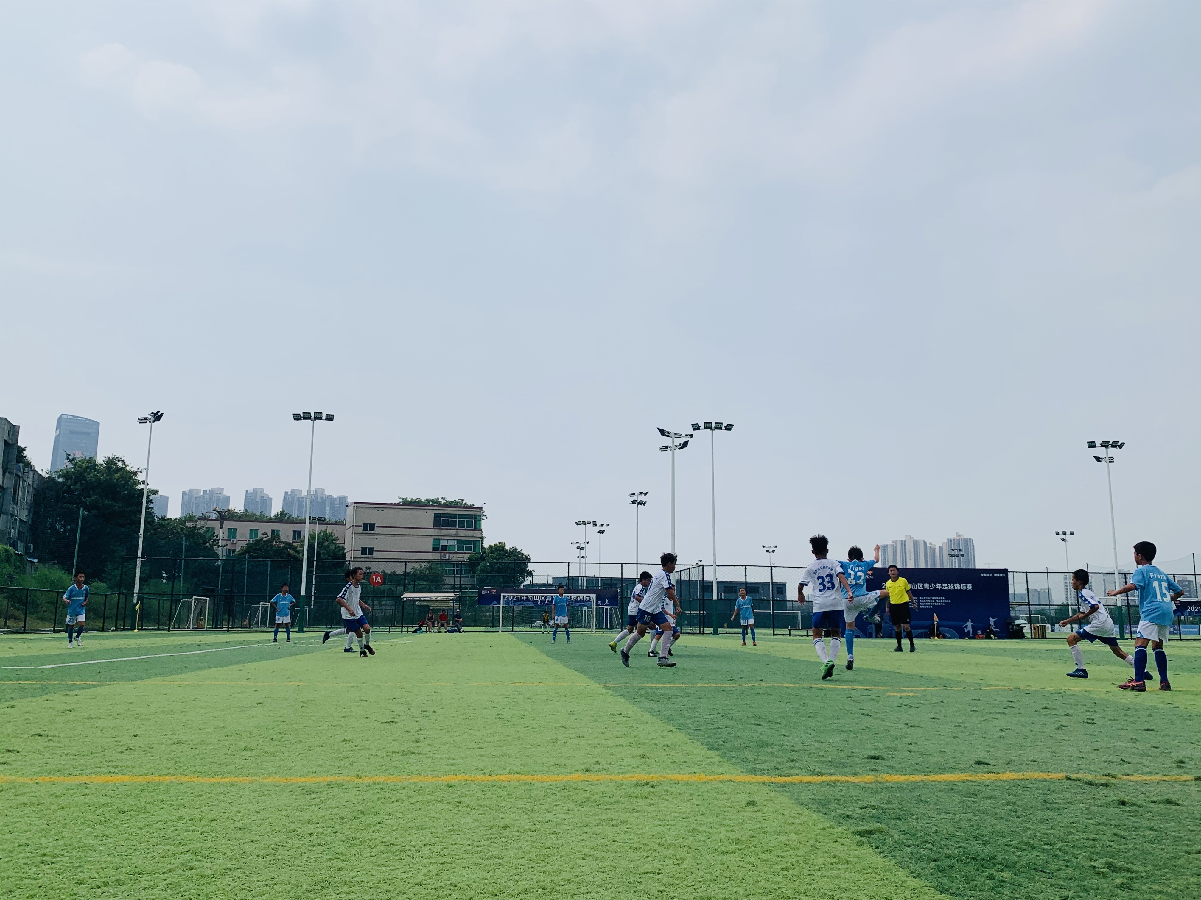 南山区青少年足球锦标赛落幕，240余足球小将展现“射门”风采