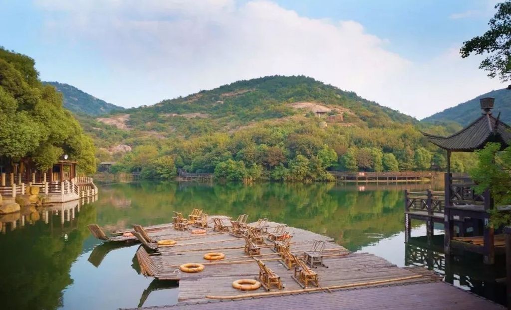 鑻忓窞涔﹂涓栧娓╂硥搴﹀亣閰掑簵鍥㈣喘,鑻忓窞涔﹂涓栧鏍戝北娓╂硥闂ㄧエ