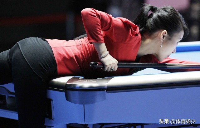 潘晓婷比赛口袋里鼓鼓的装的什么,潘晓婷为什么打进中袋