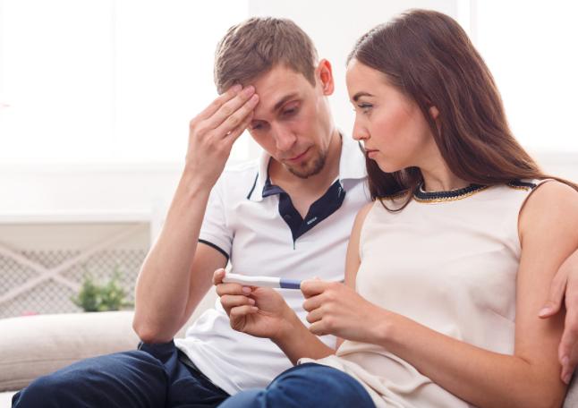 宫外孕影响夫妻感情,女人宫外孕和男人这个习惯有关