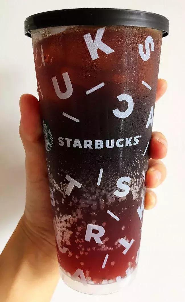 星巴克玩味冰调第二杯半价,星巴克玩味冰调混合一起喝