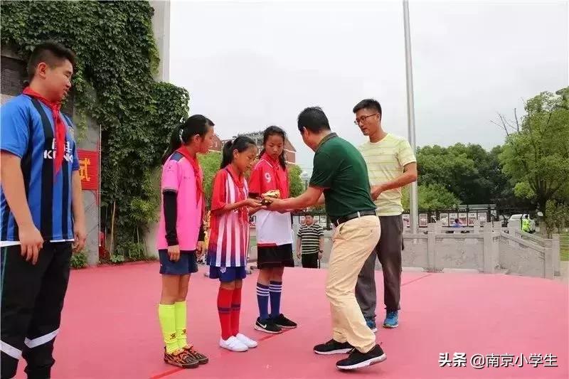 卓雅小学足球比赛,校园足球联赛圆满落幕报道