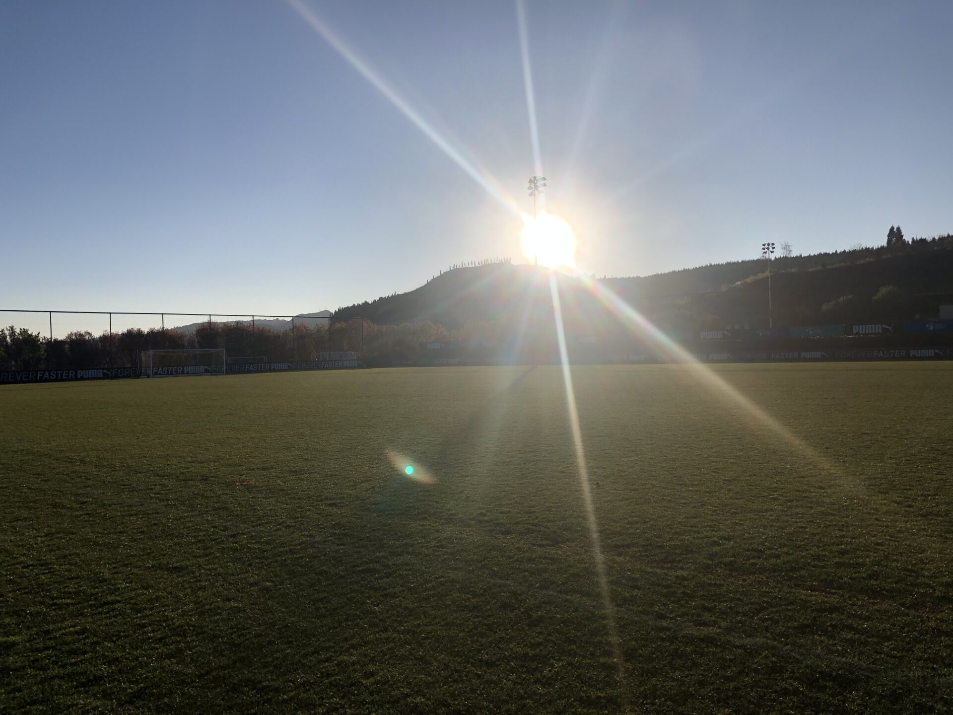 摆脱新手的10个超实用攻略,初学者12-15岁足球训练