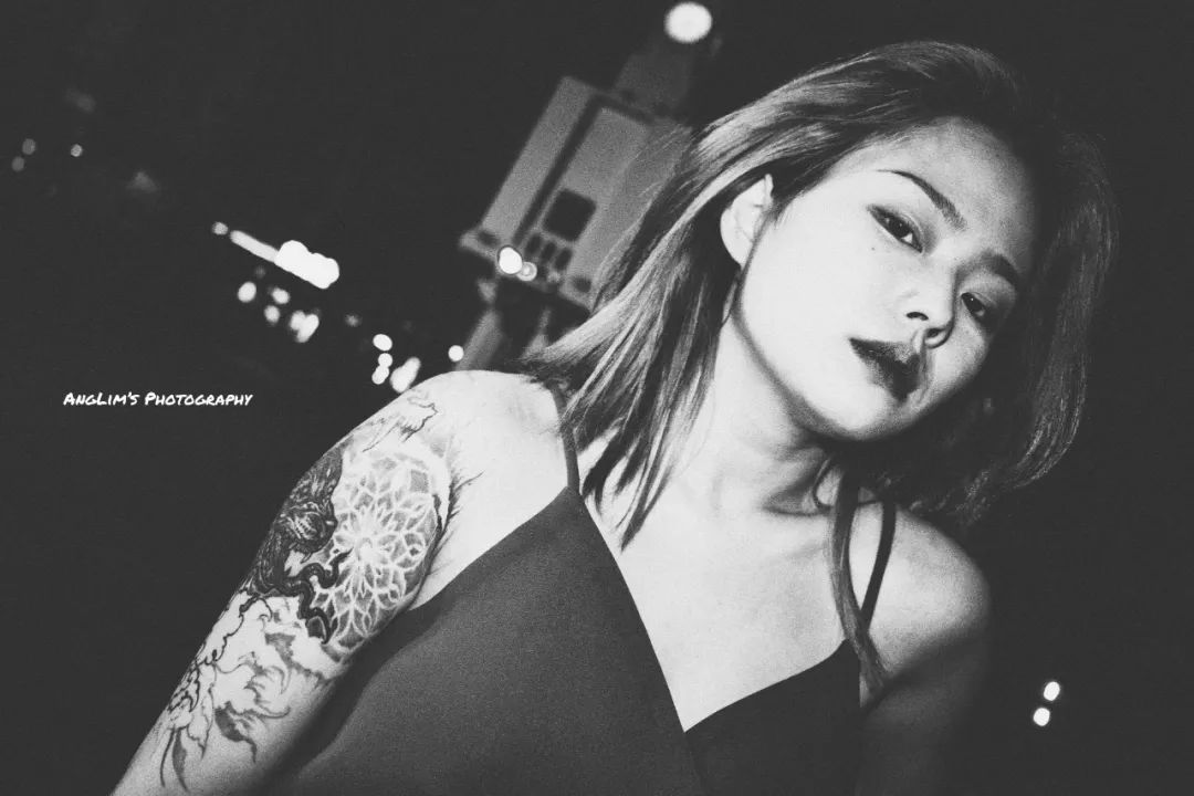 绝不停止营业，“叛逆”女孩Max等你来“一个人的演唱会”