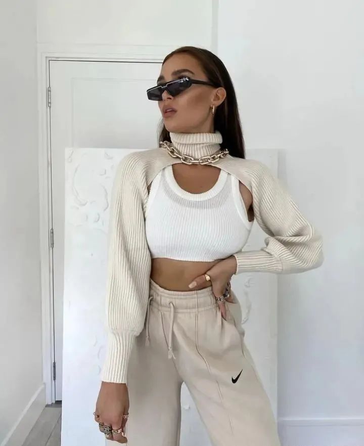 袖套毛衣时尚,最近很火的袖套毛衣蓝色