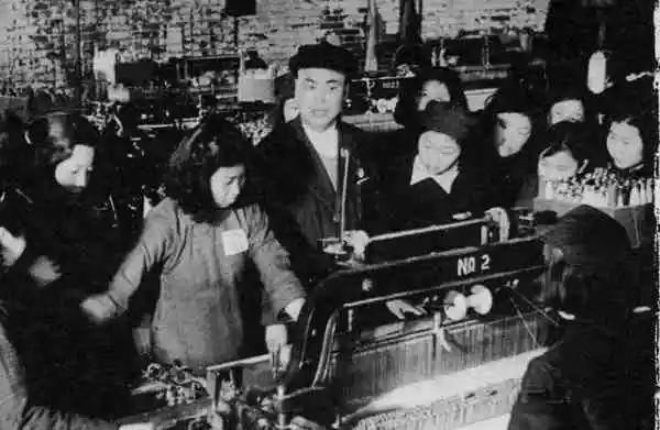 1949年北平被解放的女性,解放后青楼女子重新生活