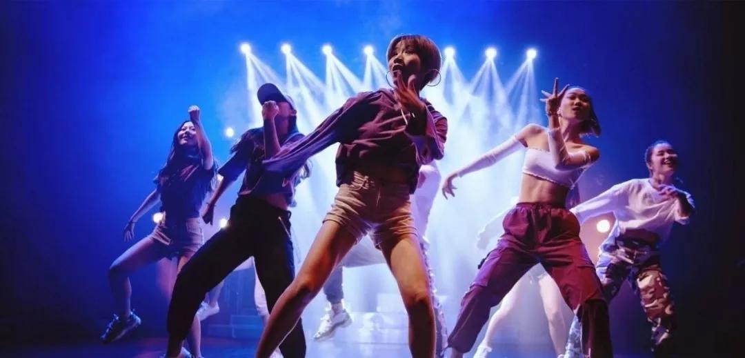 罗志祥时尚先生盛典2019,罗志祥同款板鞋