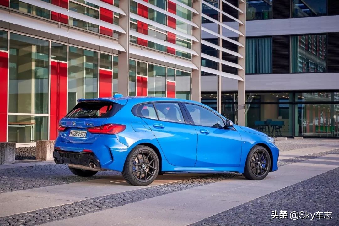 m135i和宝马1系哪个好,全新m135i宝马