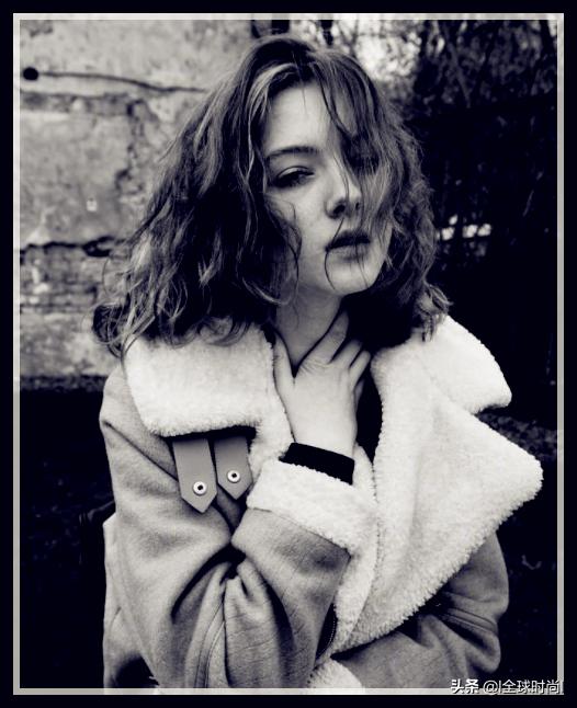 立陶宛醉美人天使面孔超模臀穿越搭配引热议—RingaileDemsyte