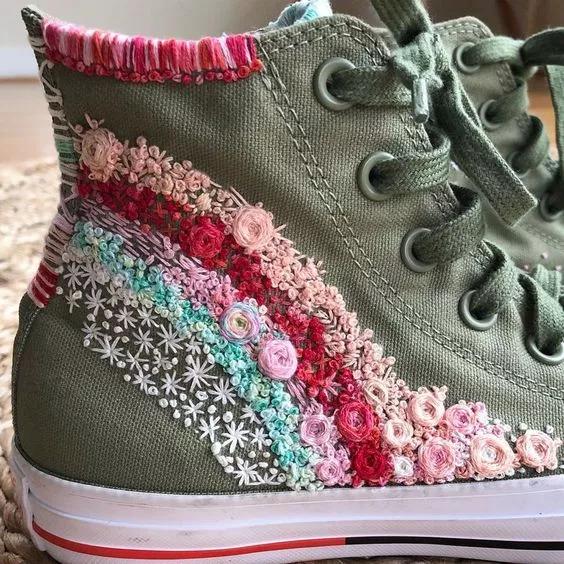 小白鞋怎么改好看,小白鞋变颜色教程