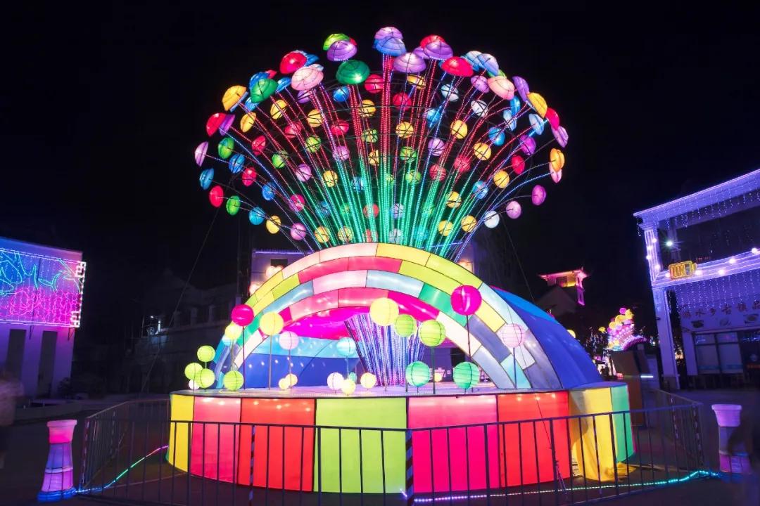 穿汉服赏花灯猜灯谜,苏州周庄古镇汉服