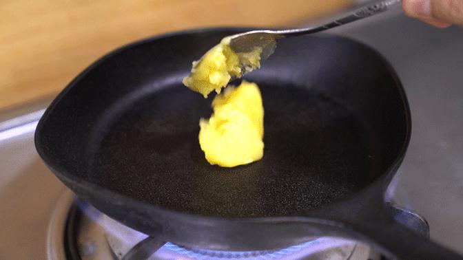 煎牛排时黄油炸到身上怎么办,煎牛排香料总是一煎就糊