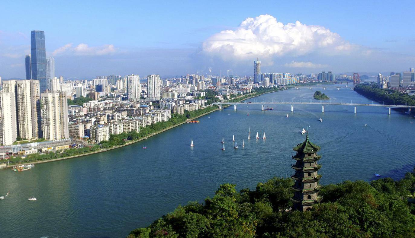 传说中的柳州螺蛳粉,特色小吃正宗柳州螺蛳粉