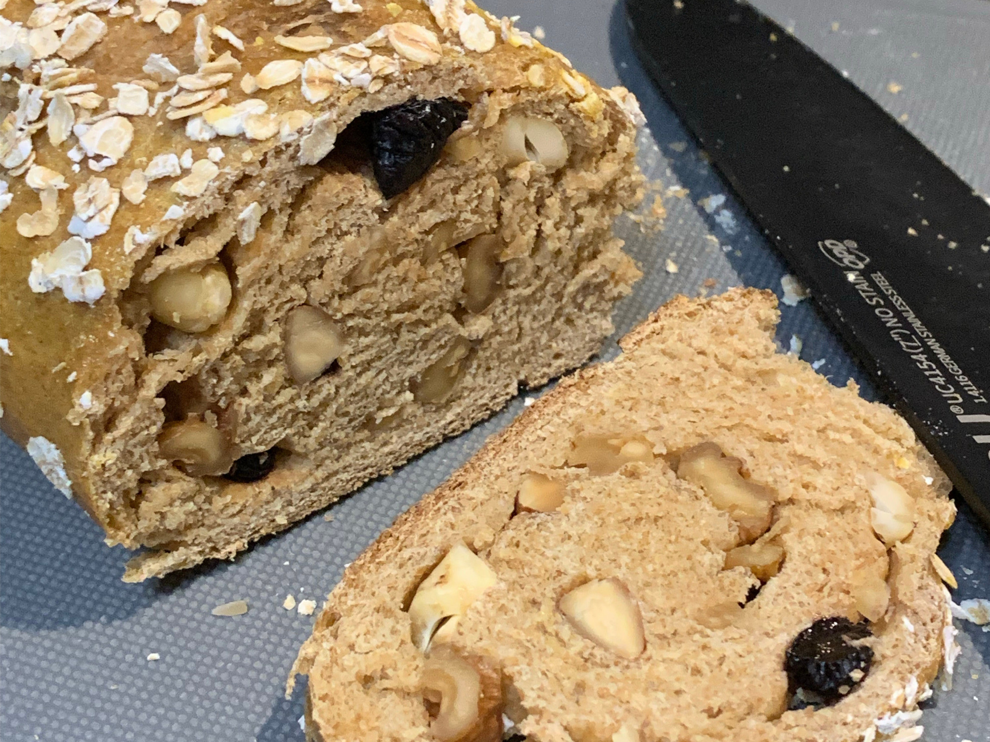 买面包要注意哪些,买面包时聪明人都避开这三种行为