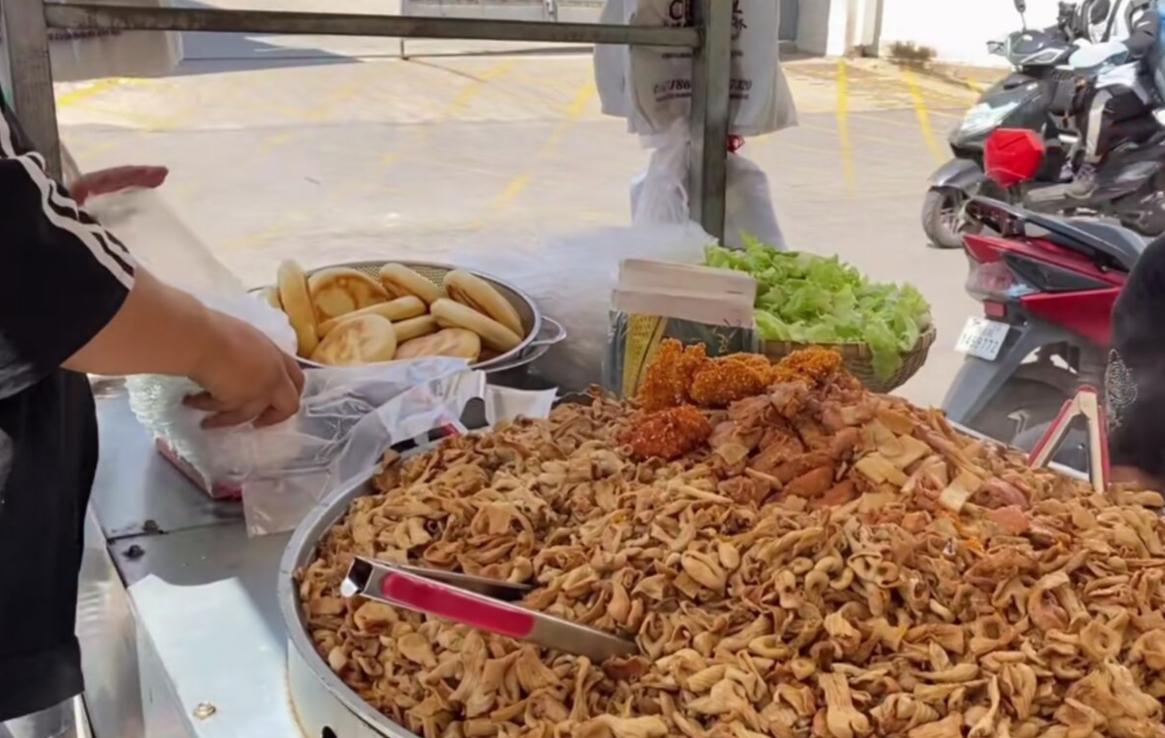 自制小吃一年赚多少,东北大姐卖这种小吃赚了几百万