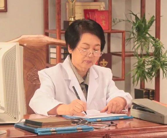 中国的“医生”有多野?