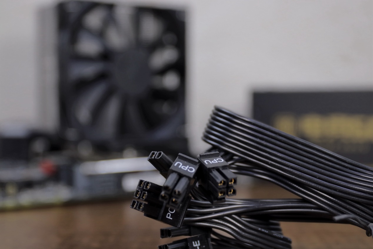 电竞主机3000到4000,aigo电竞700电源怎么拆