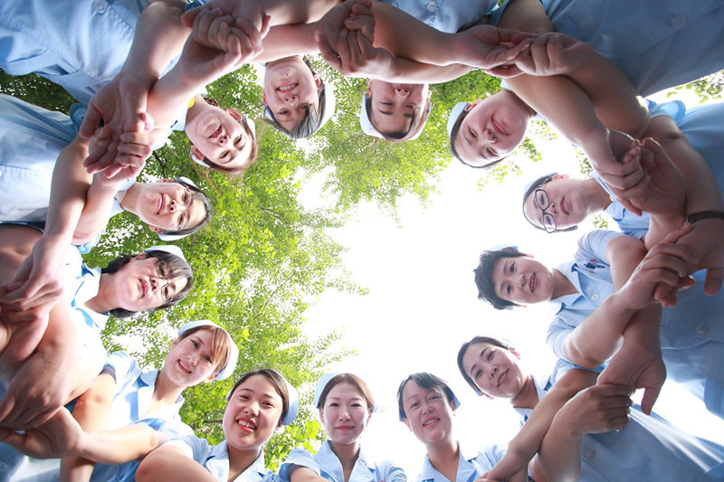 省市两级定点医院20多名专家组团省六院多项措施全面保障为农村贫困精神疾病患者排忧解难