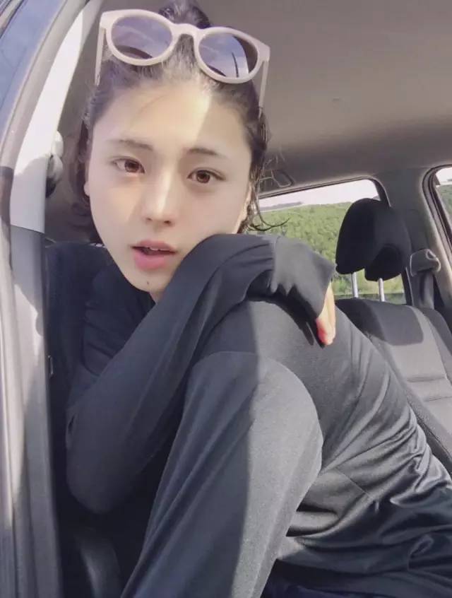 帅哥比赛里混进了一个“女孩子”，还撞脸了有村架纯黑岛结菜？