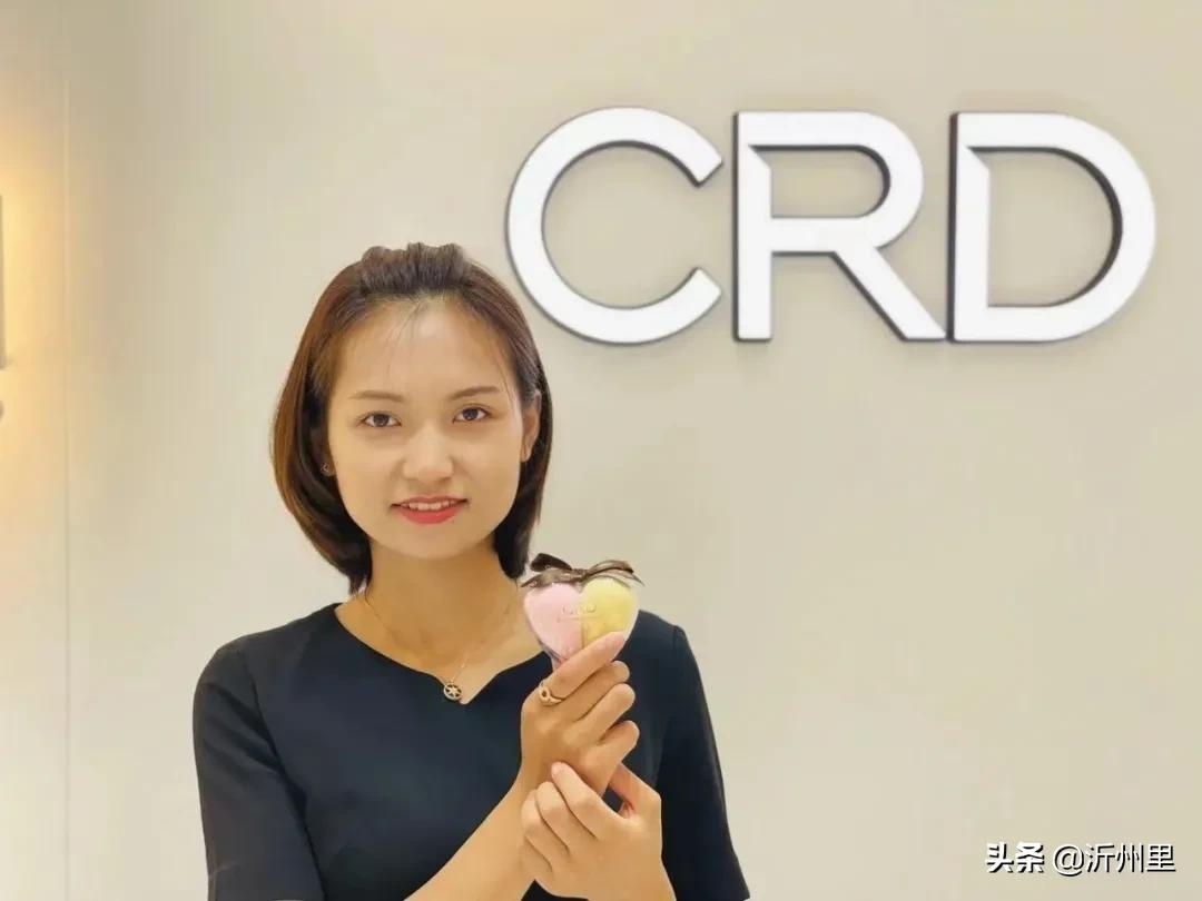 为真爱选对钻克徕帝泰盛广场店盛大绽放定制美妆蛋免费送