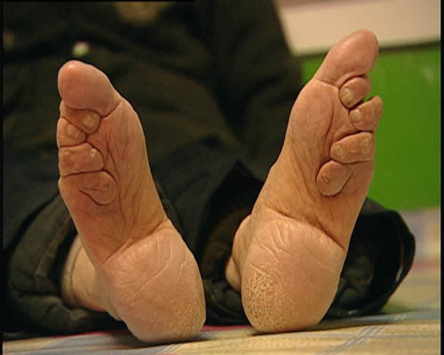 男人辫子被质疑,男人扎辫子怕被嘲笑