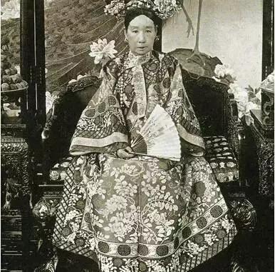 慈禧收藏的瓷器,慈禧藏品价值