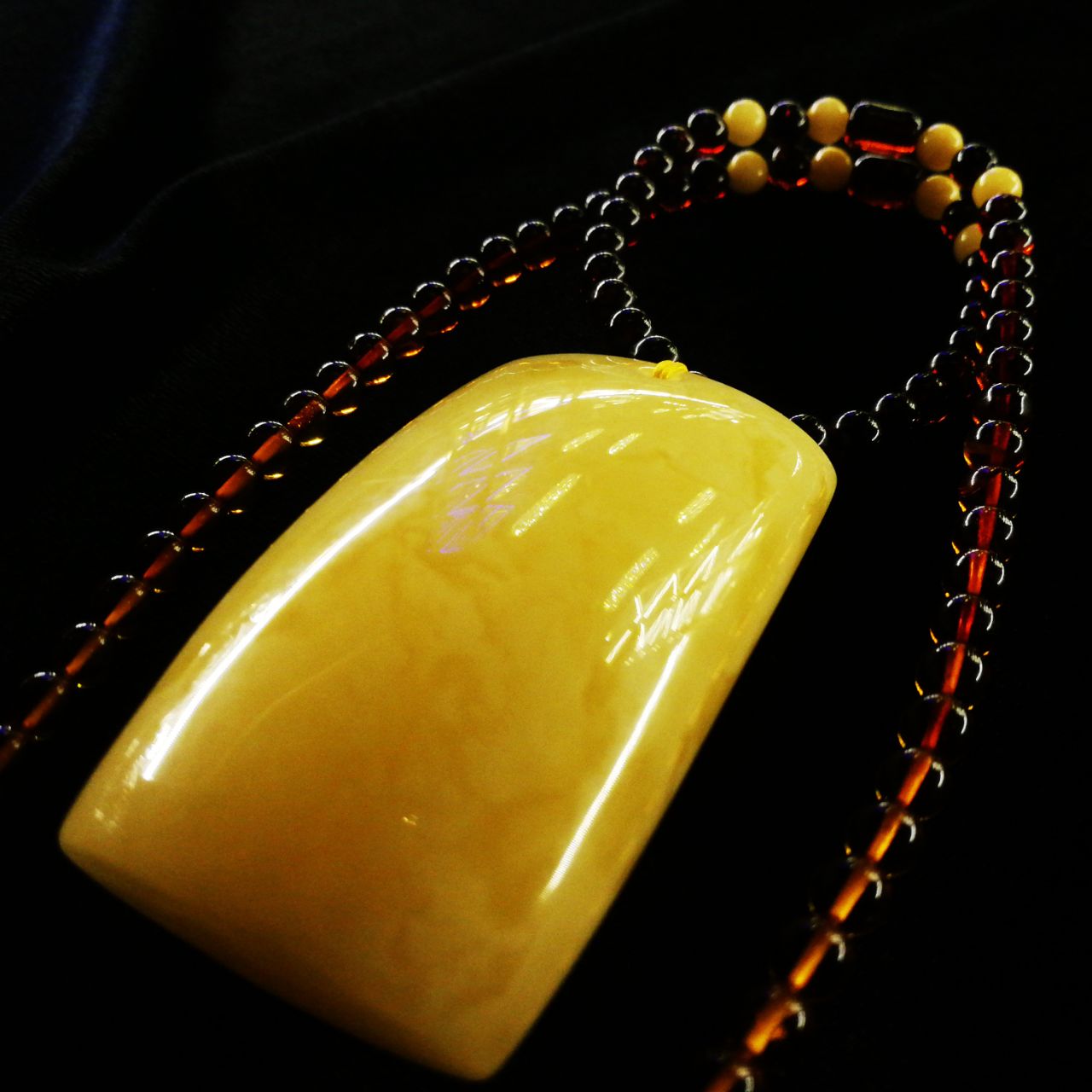 去圣彼得堡唯一的琥珀工厂打卡