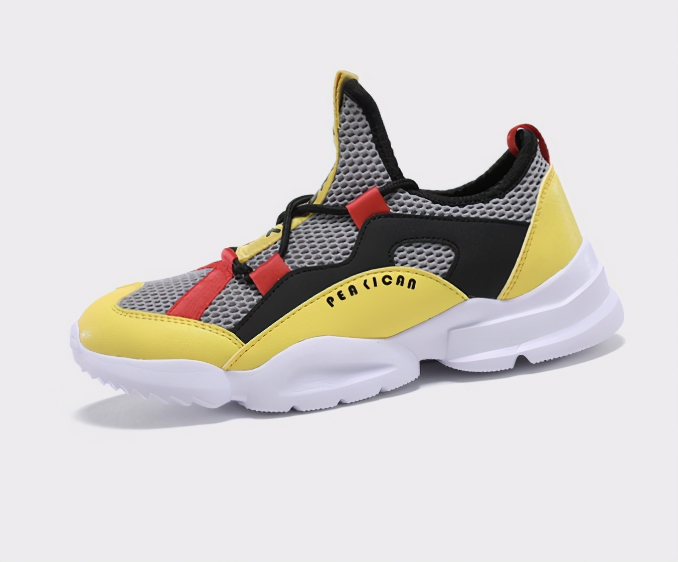 安踏的气垫鞋怎么样,安踏哪款运动鞋和匹克态极相似