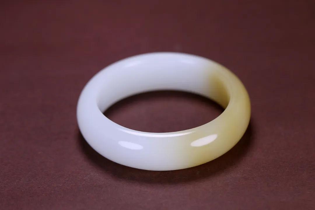 和田玉青花籽料和青花山料的区别,清代的和田玉是山料多还是籽料多