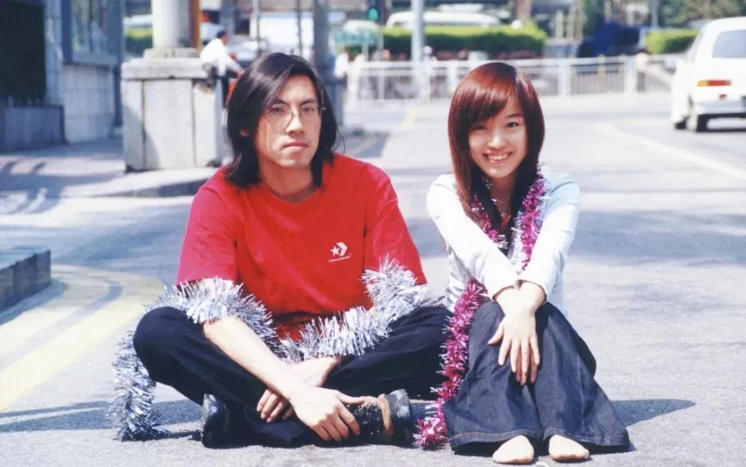 祭奠咪蒙，利益*绑捆**的婚姻，为何刘强东不会离婚，而咪蒙离婚了？