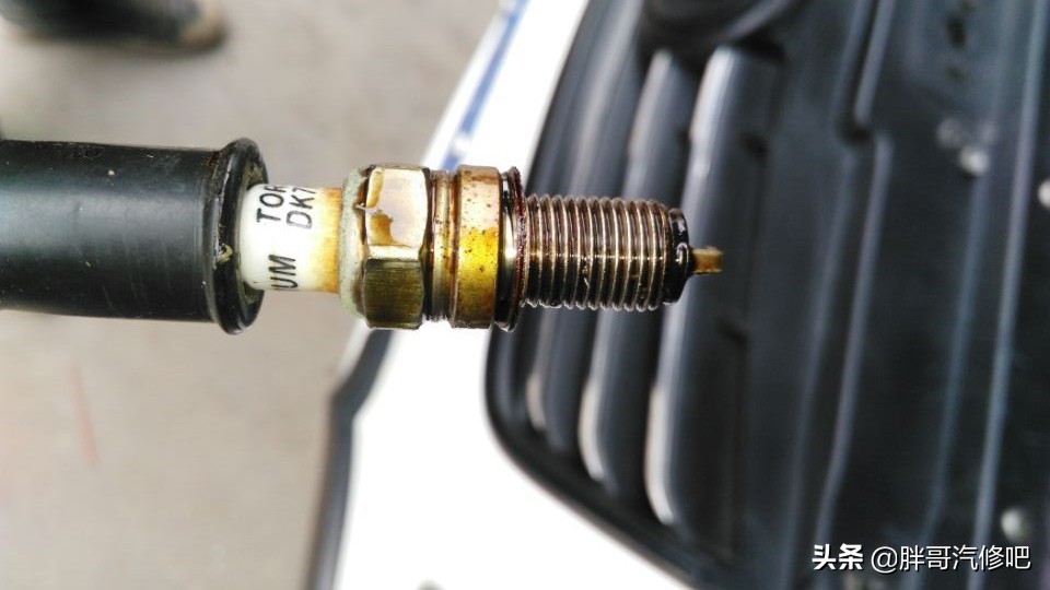 胖哥二手车维修视频,修理工不小心弄坏车