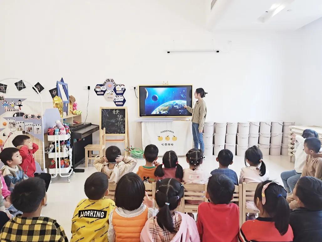 夜晚的星空闪烁的童话——美好慧承幼儿园带你遨游星空奥秘