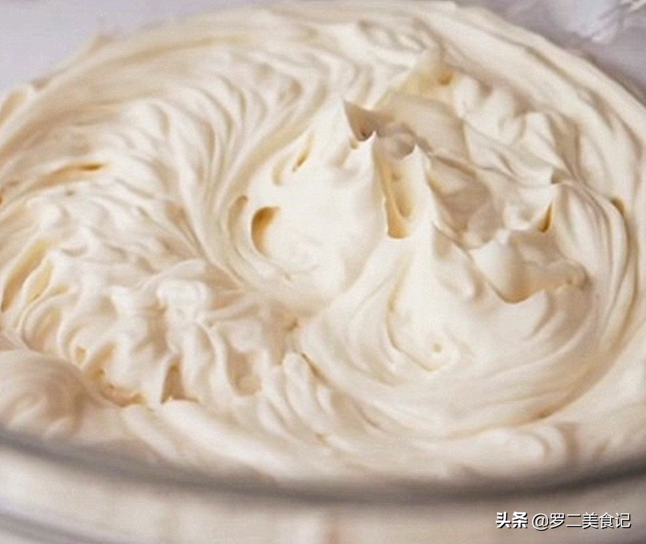 生日蛋糕做法烤箱8寸不开裂超软,生日蛋糕家庭做法不用烤箱