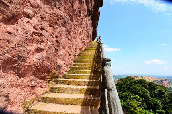 徐霞客龟峰游记全文,徐霞客江西游日记龟峰