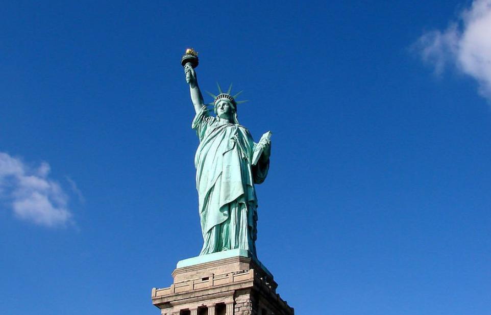 美国公民申请父母绿卡移民的攻略