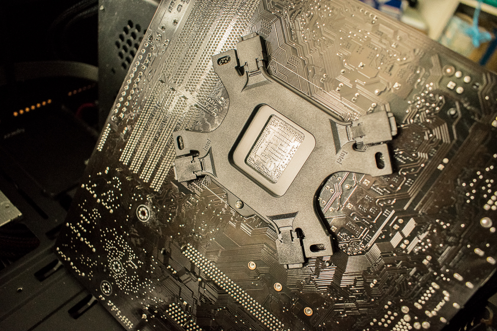 风冷还需水，水冷也要风，电脑CPU散热风冷水冷哪个适合你？