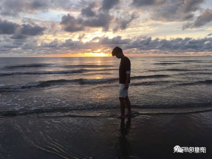 金融销售底薪为什么那么高,金融销售真的月入过万吗